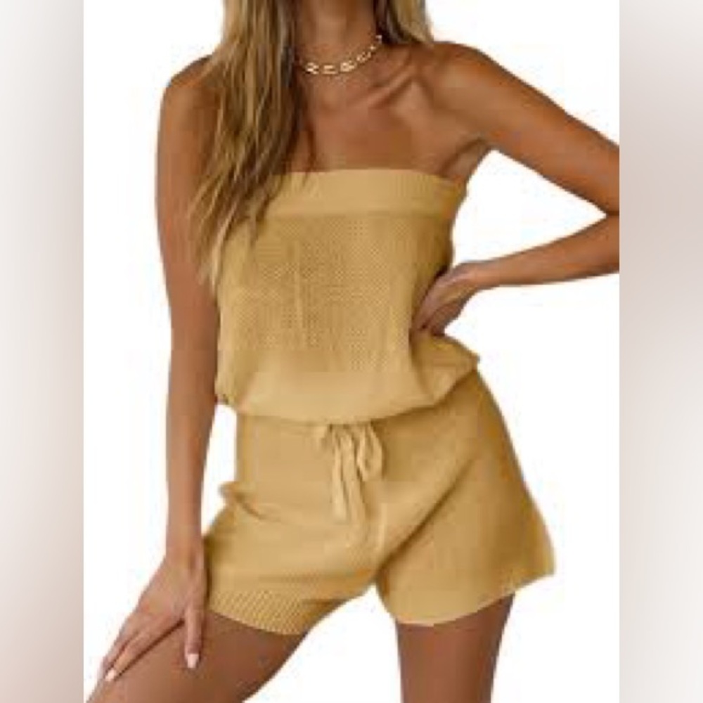2 piece knit romper set in beige butter yellow tube top shorts lounge M